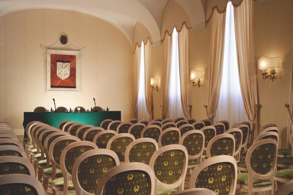 霍西亚努皇宫酒店 罗马 设施 照片